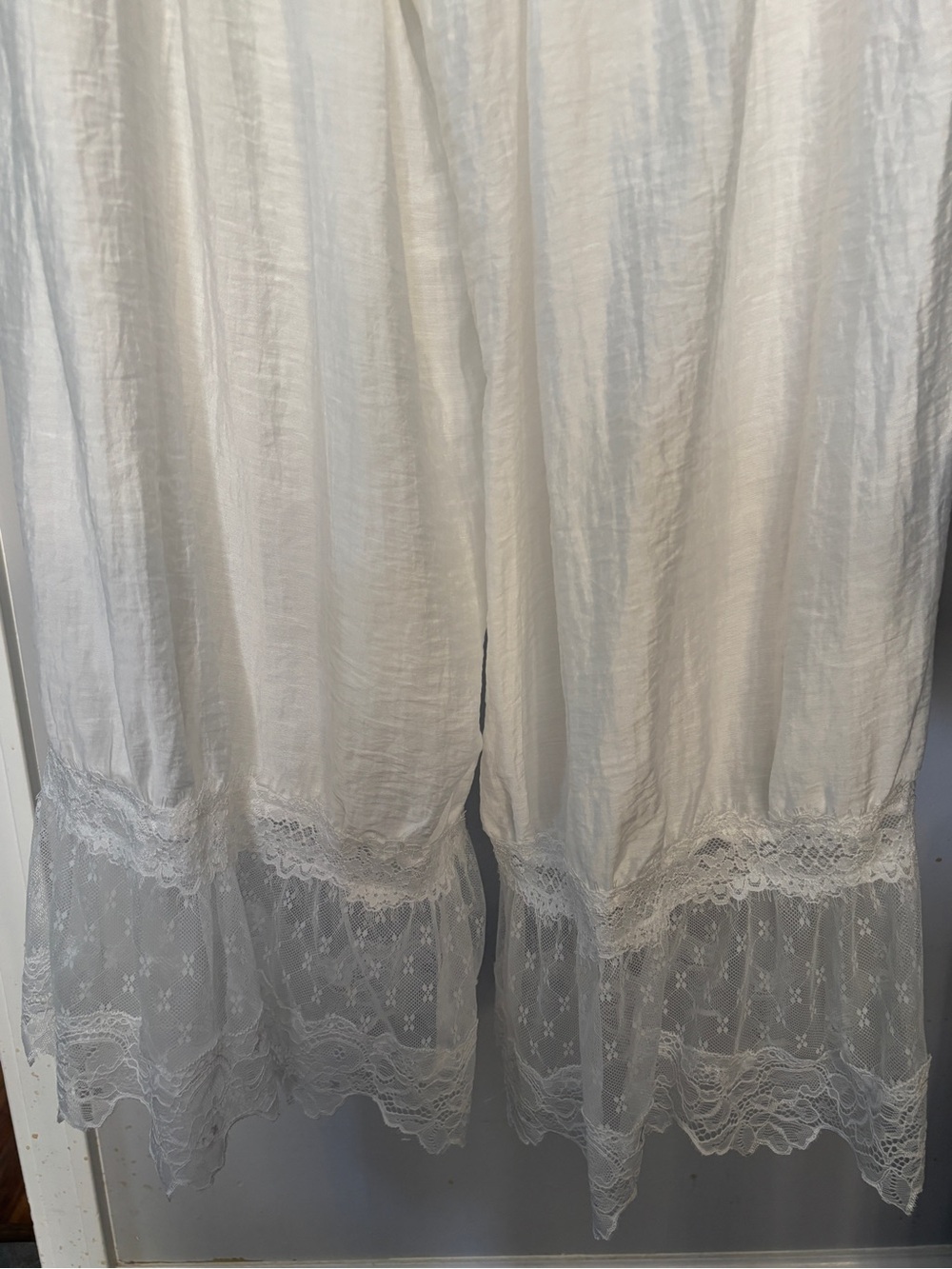 Fashion Be Yourself Boutique NWT BLOOMERS - Size XS will fit a LARGE OVERSIZED - Picture 2 of 8